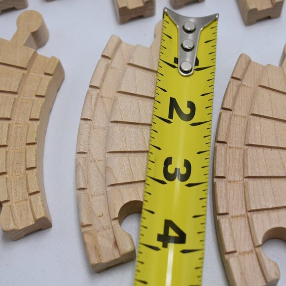 Lot of 10 Clickity Clack 4" Curved Switch Thomas & Friends Wooden Railway Train - Picture 12 of 12
